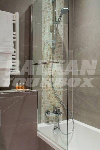 почивка в Timhotel Opéra Blanche Fontaine