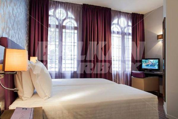 почивка в Timhotel Opéra Blanche Fontaine