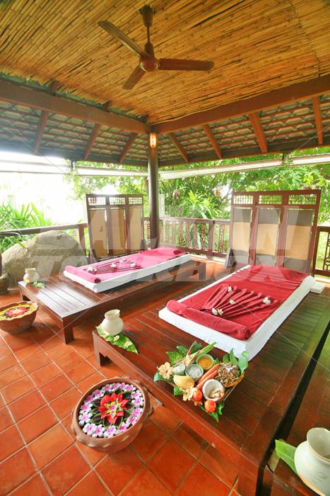 почивка в Centara Villas