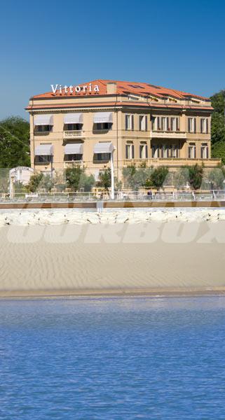 почивка в Grand Hotel Vittoria