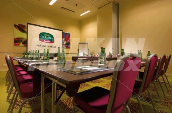 почивка в Courtyard By Marriott Prague Airport