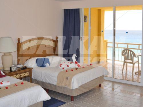 почивка в Playa Azul Cozumel