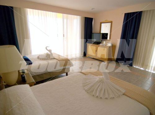 почивка в Playa Azul Cozumel