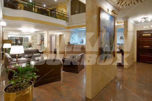 holiday in Ritz Apart