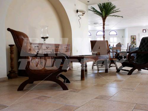 holiday in Naxos Palace