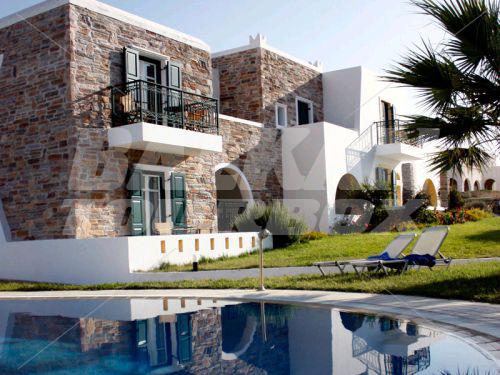 holiday in Naxos Palace