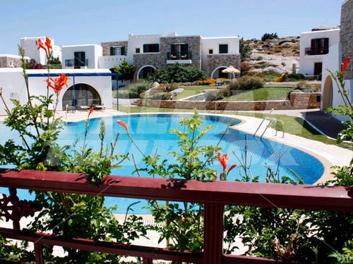 holiday in Naxos Palace