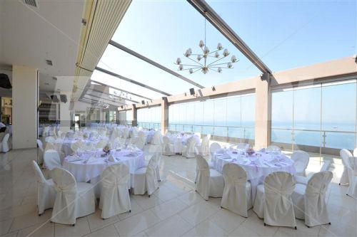 holiday in Belvedere