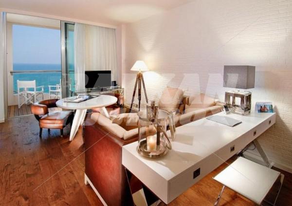 почивка в Hotel Excelsior