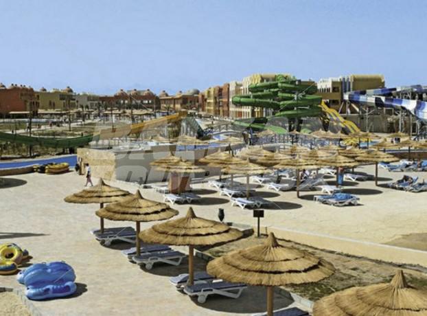 holiday in LTI Titanic Beach Spa & Aqua Park