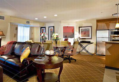 почивка в Residence Inn by Marriott Phoenix Glendale Sports & Entertainment District
