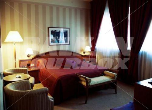 holiday in Grand Hotel Bonavia