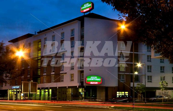 почивка в  Courtyard by Marriott Paris Saint Denis
