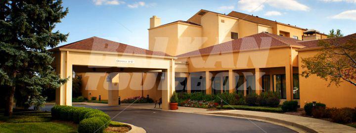 почивка в  Courtyard by Marriott Louisville East