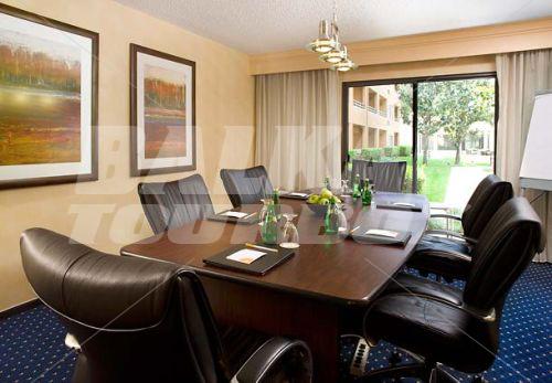 почивка в Courtyard by Marriott Sacramento Airport Natomas