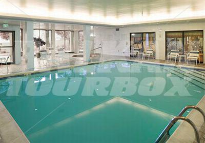 почивка в Courtyard by Marriott Wichita East