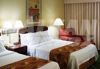 почивка в Courtyard by Marriott Wichita East
