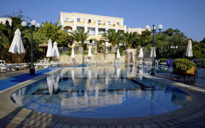 holiday in  Crithoni's Paradise