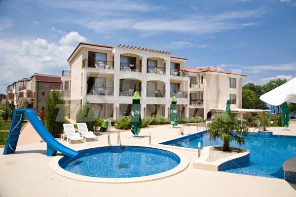 holiday in Bay Apartments