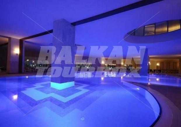 почивка в Sea World Resort and SPA