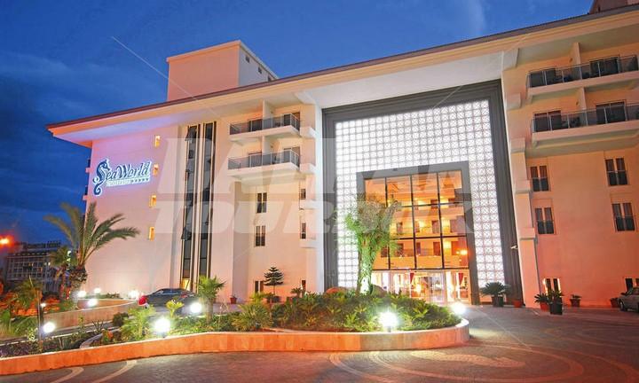 почивка в Sea World Resort and SPA