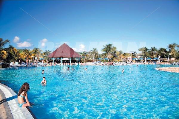 почивка в Playa Costa Verde