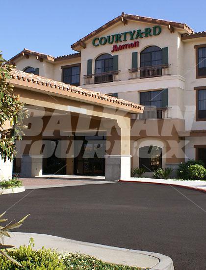 почивка в Courtyard by Marriott Thousand Oaks Ventura County