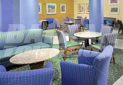 почивка в Courtyard Miami by Marriott Beach South Beach