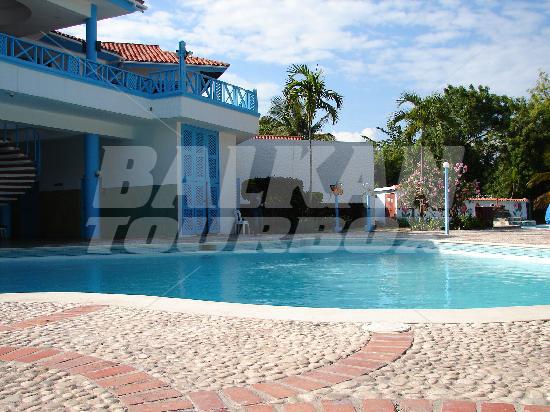 почивка в Costa Larimar