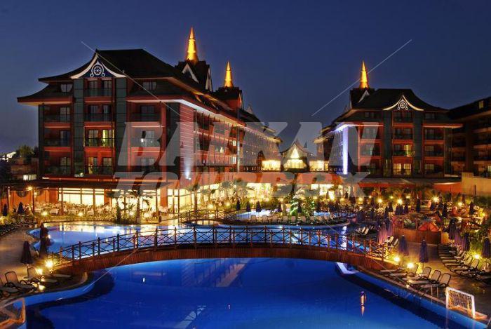 почивка в Siam Elegance Hotel and Spa