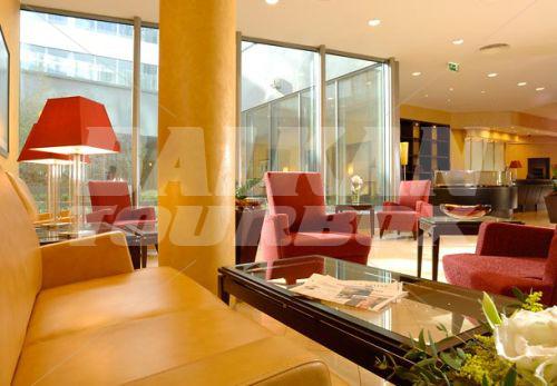 почивка в Courtyard By Marriott Prague Flora