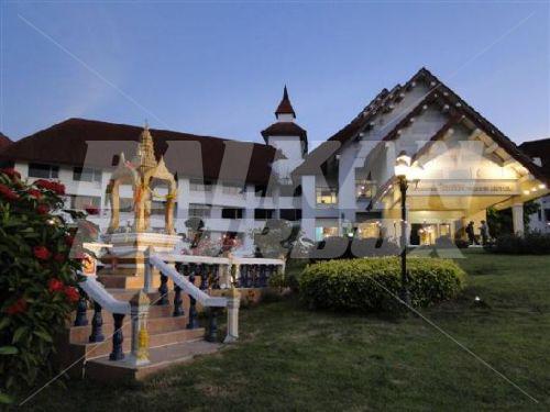 holiday in Pailyn Sukhothai Hotel