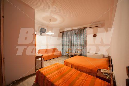 holiday in Athina