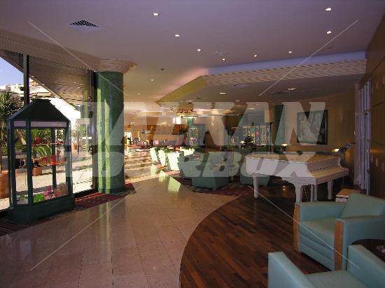 почивка в Elysee Palace Four Points By Sheraton