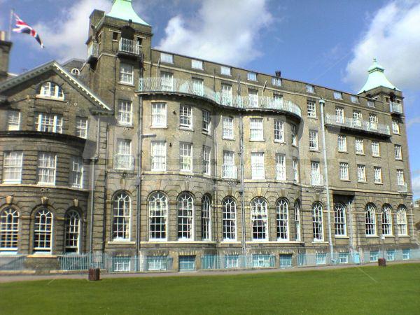 почивка в  University Arms Cambridge