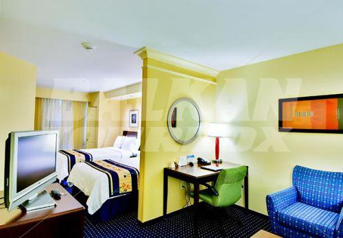 почивка в SpringHill Suites by Marriott Fresno