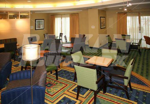 почивка в SpringHill Suites by Marriott Fresno