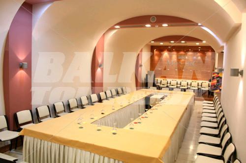 holiday in Monarc Hotel