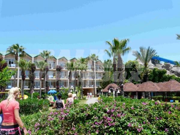 почивка в WOW World Palace