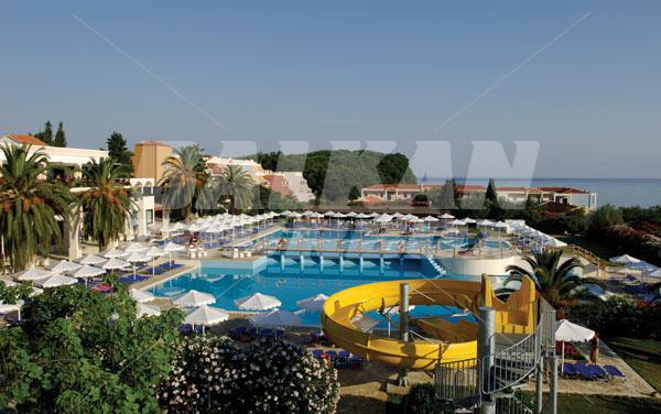 почивка в Roda Beach Resort and Spa