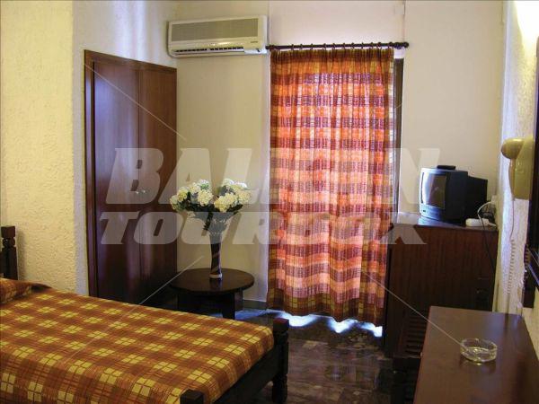 holiday in Karteros Hotel