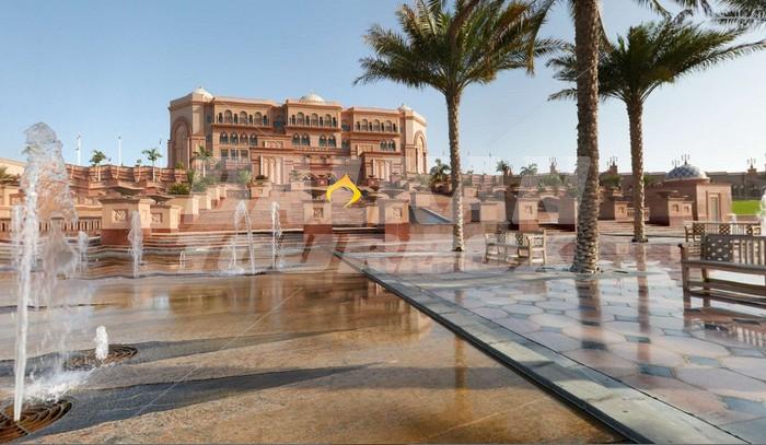 holiday in Emirates Palace