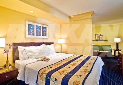почивка в SpringHill Suites by Marriott Phoenix Glendale Sports & Entertainment District