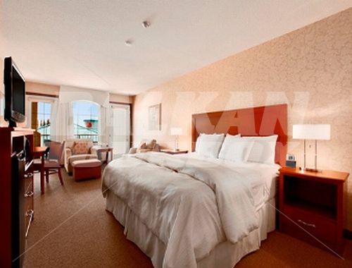 holiday in Days Inn and Suites Brandon