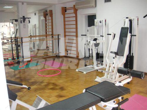 holiday in Elmi Suites