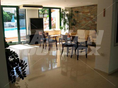 holiday in Elmi Suites