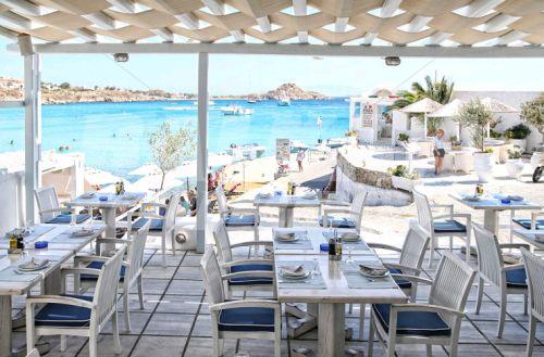 holiday in Petinos