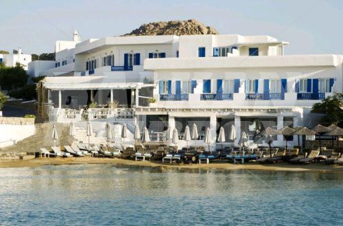 holiday in Petinos