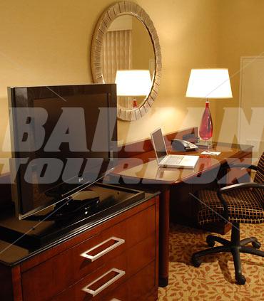 почивка в Rochester Airport Marriott
