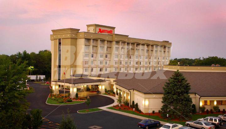почивка в  Rochester Airport Marriott